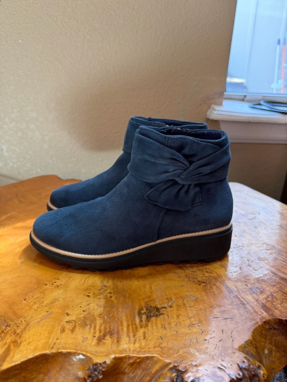 Clarks Sharon Salon blue suede wedge ankle boots Women’s Size 5